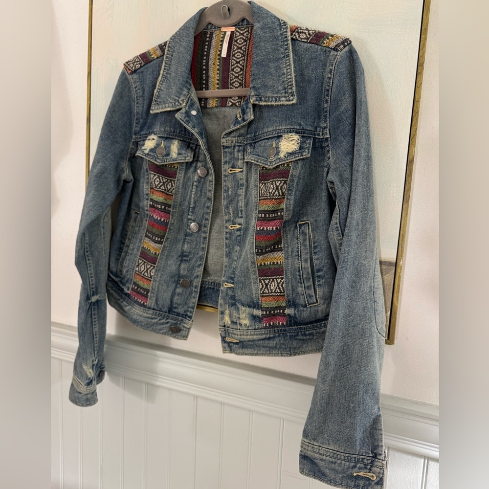 FREE PEOPLE Aztec Jean Jacket Stretch Paneled Bohemian Size 4 - Picture 3 of 7